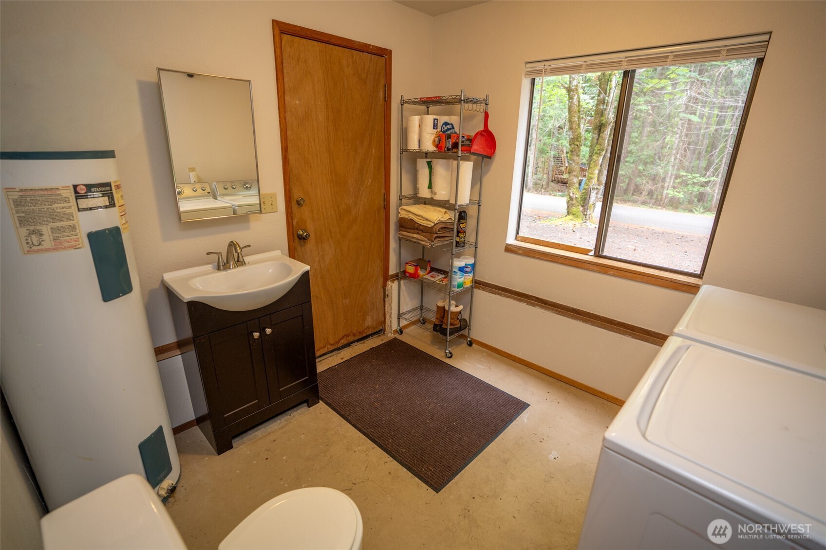 321 N Wynoochee Drive Property Photo 20
