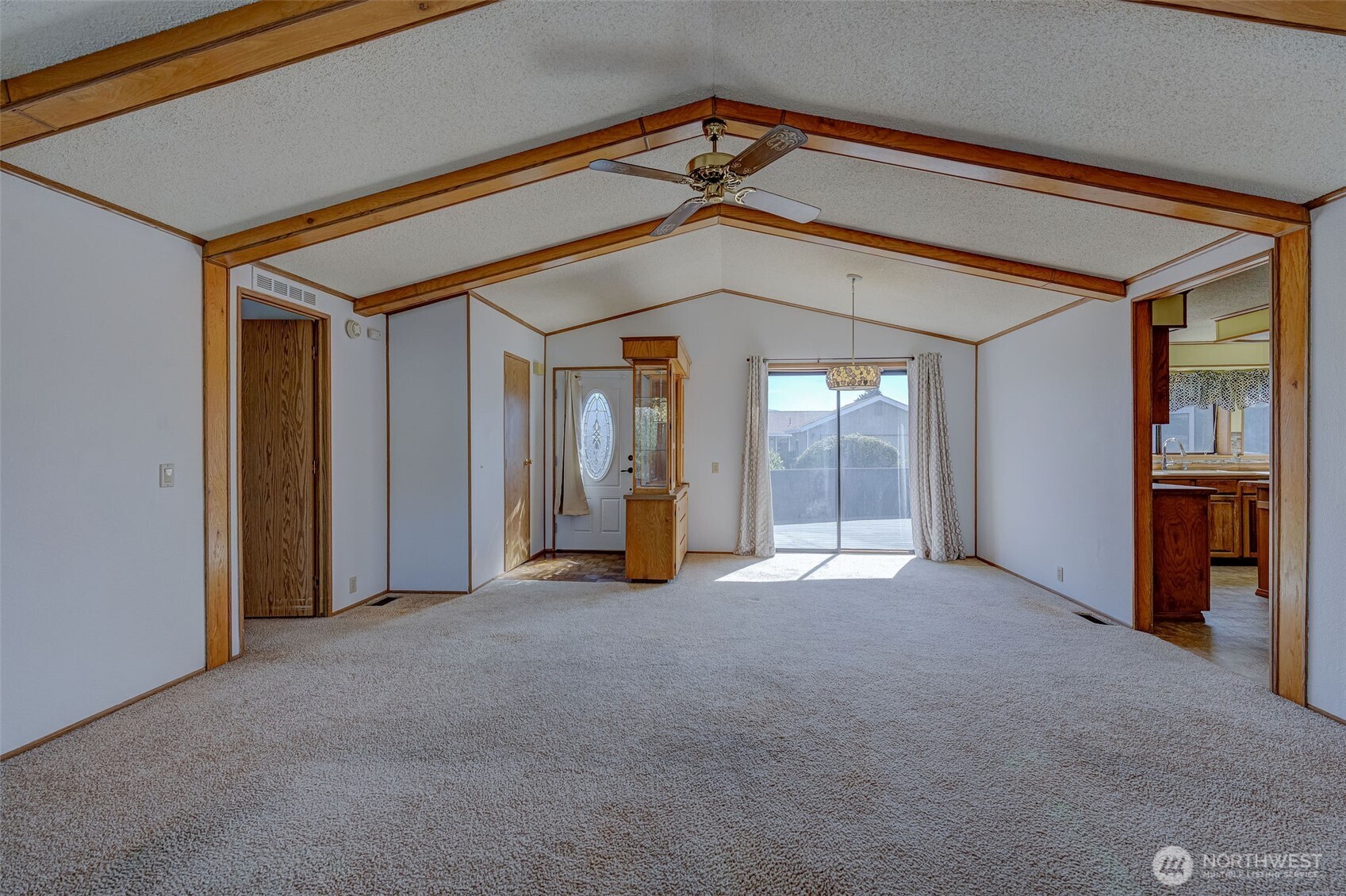 1308 Glacier Place 67 Property Photo 4