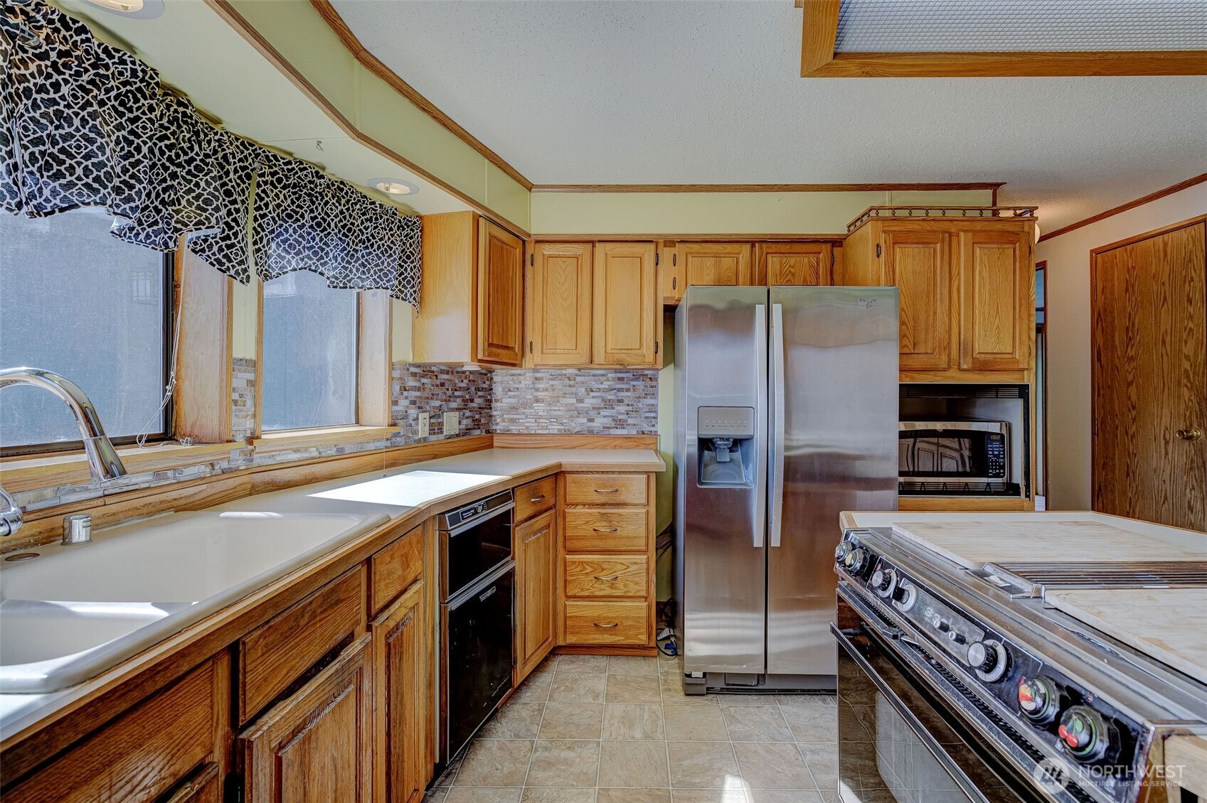 1308 Glacier Place 67 Property Photo 11