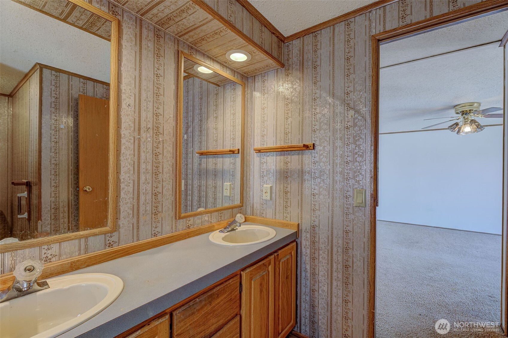 1308 Glacier Place 67 Property Photo 18