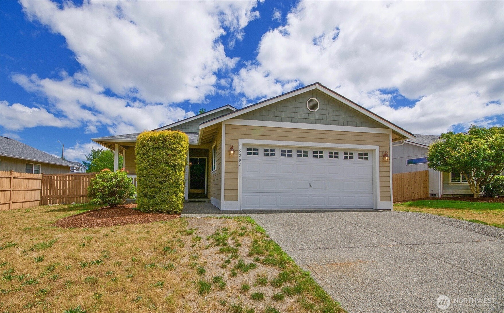 15207 Carter Loop Property Photo 1