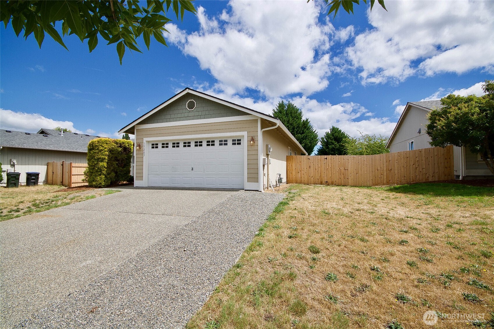 15207 Carter Loop Property Photo 2