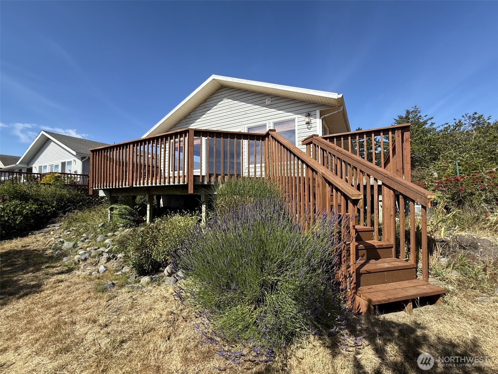 725 Wawona Avenue Property Photo 2