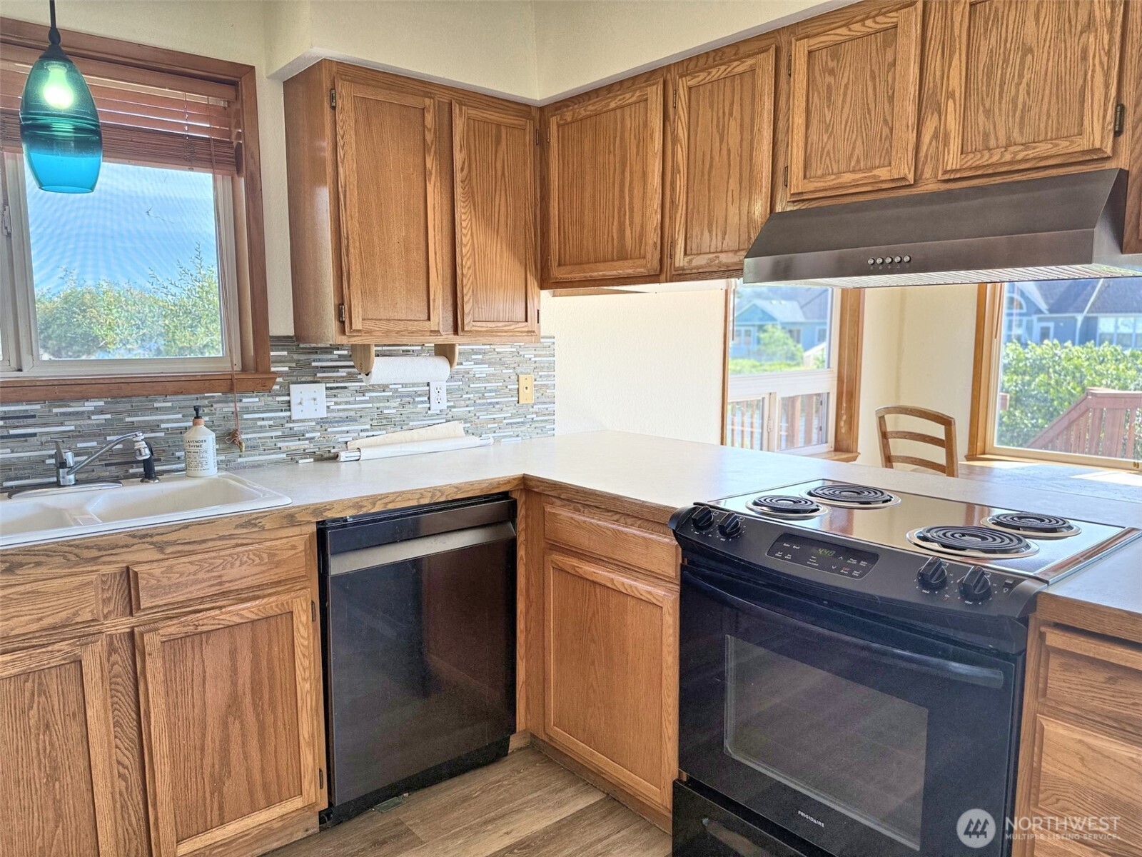 725 Wawona Avenue Property Photo 8