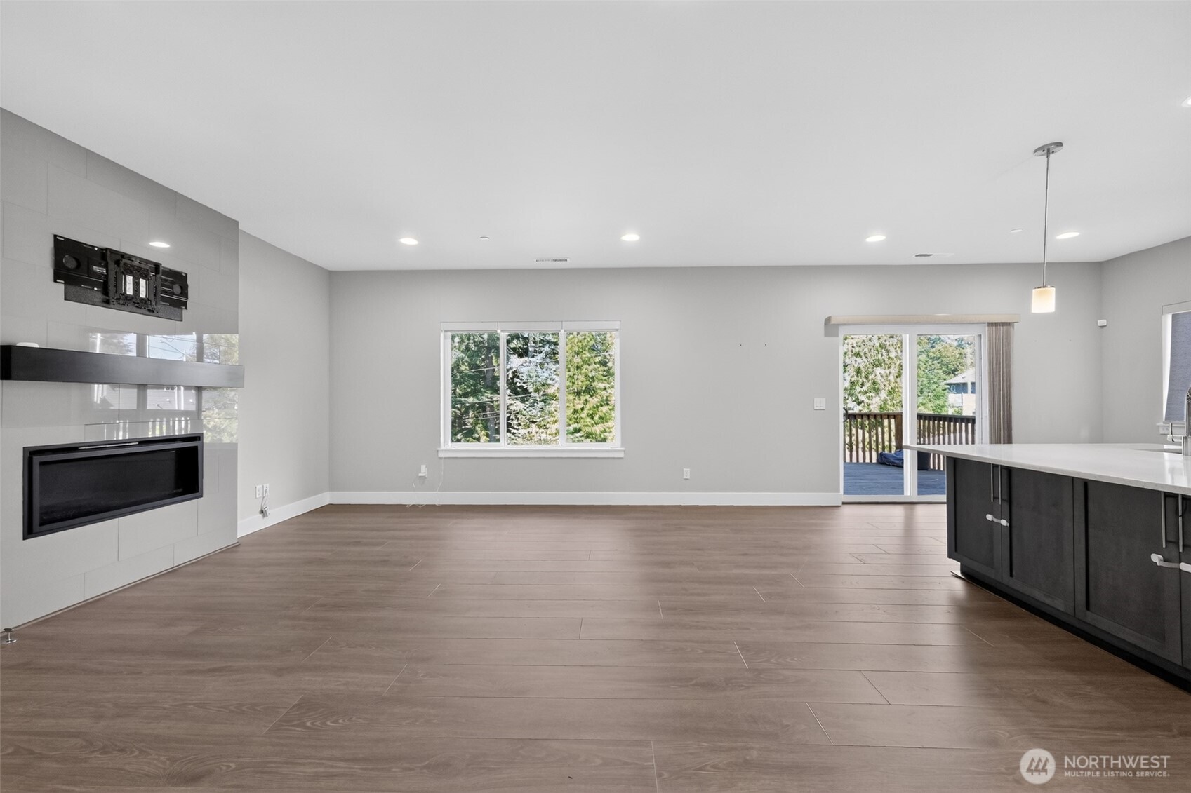 1720 182nd Place Property Photo 4