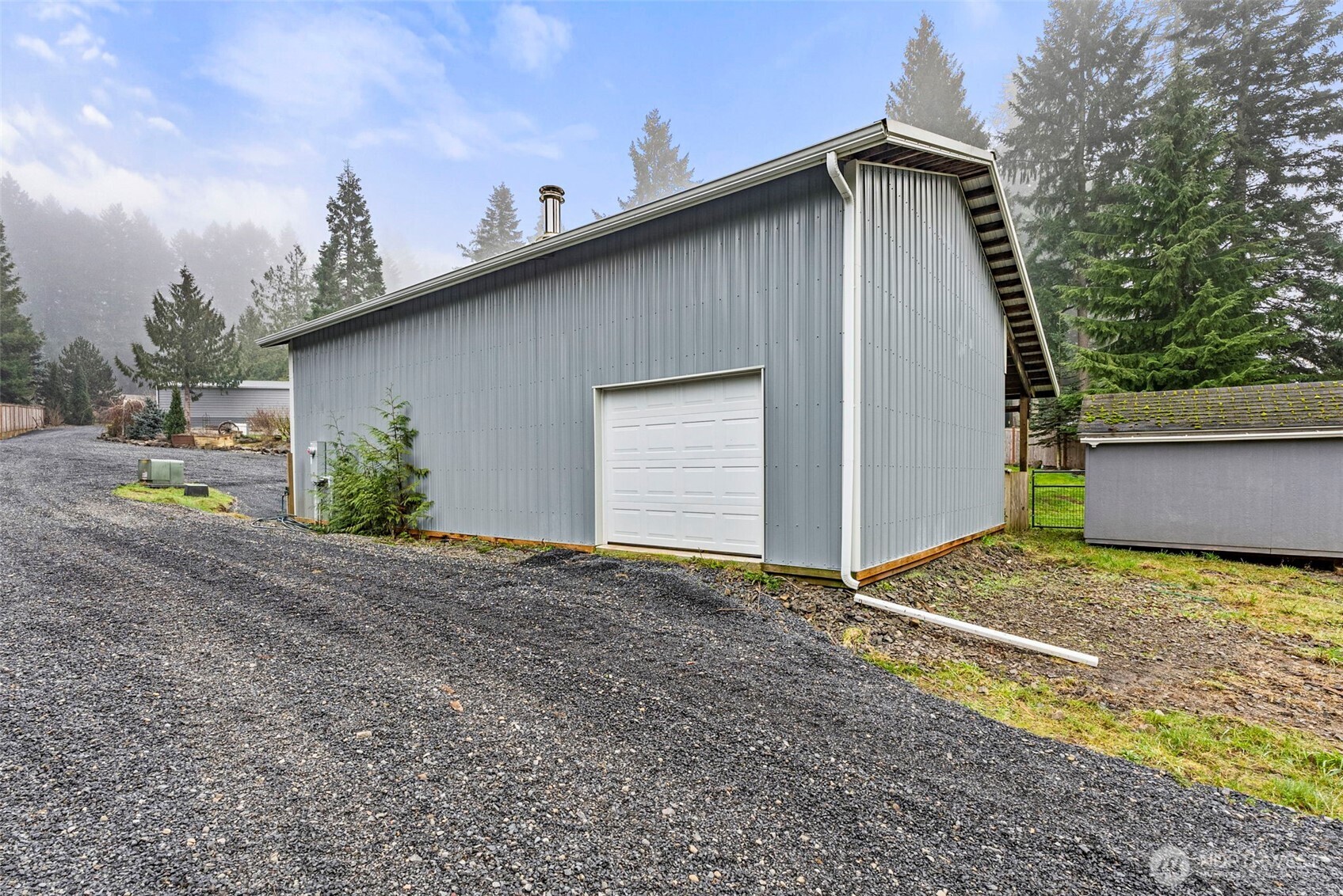 3115 & 3119 Zenkner Valley Road Property Photo 5