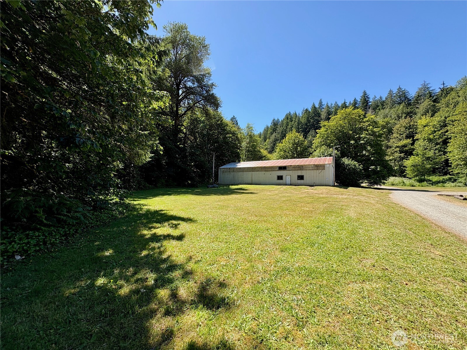 23501 N Us Highway 101 Property Photo 1