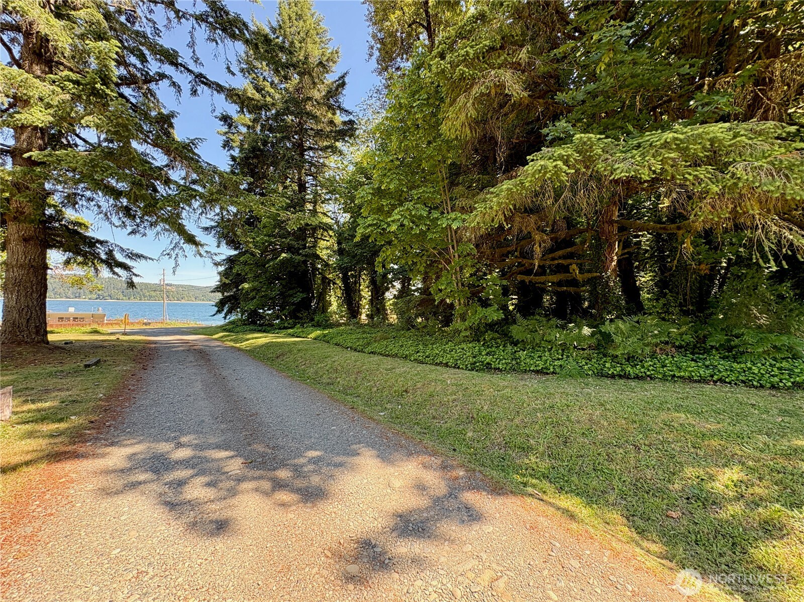23501 N Us Highway 101 Property Photo 2
