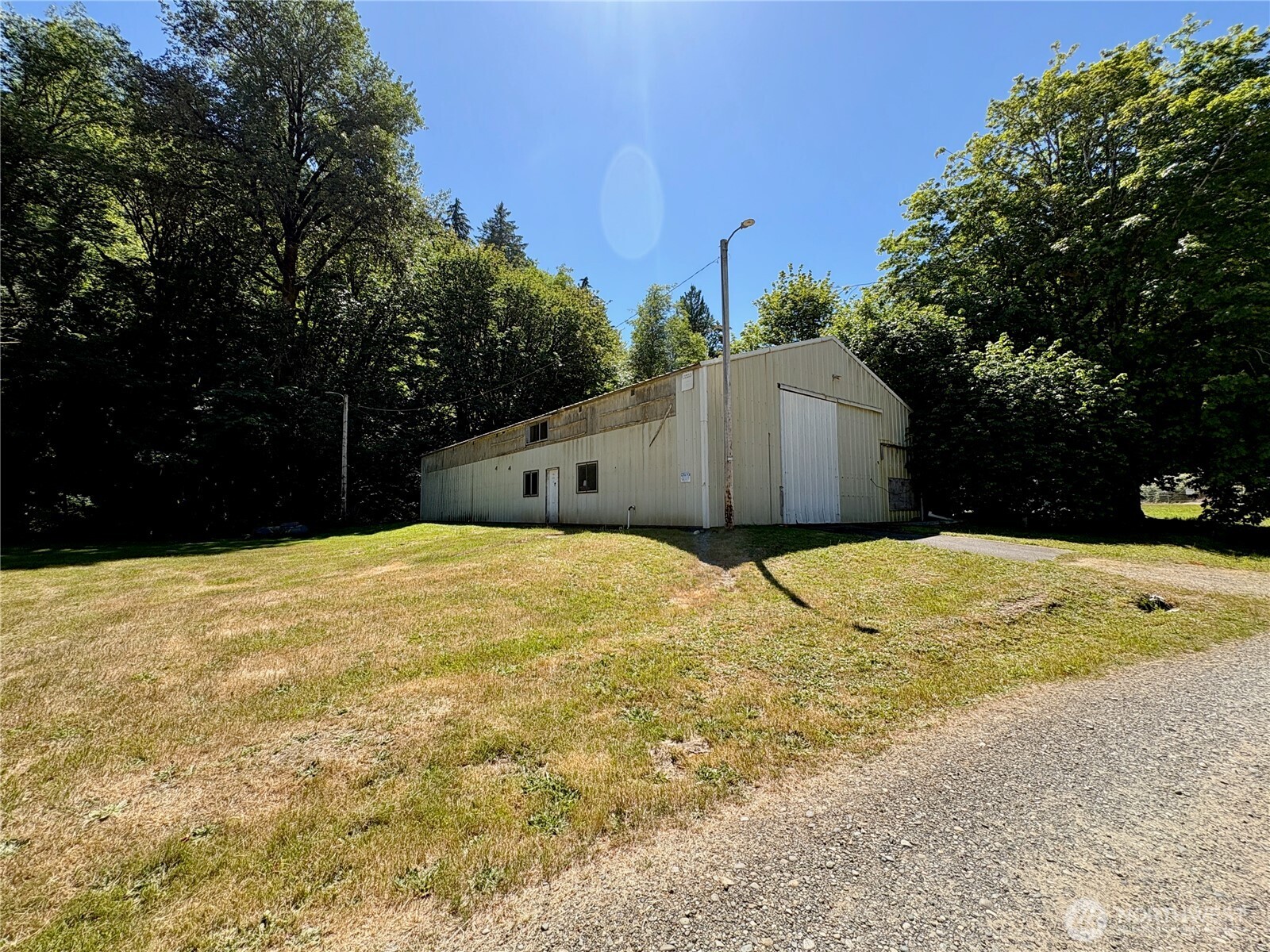 23501 N Us Highway 101 Property Photo 8
