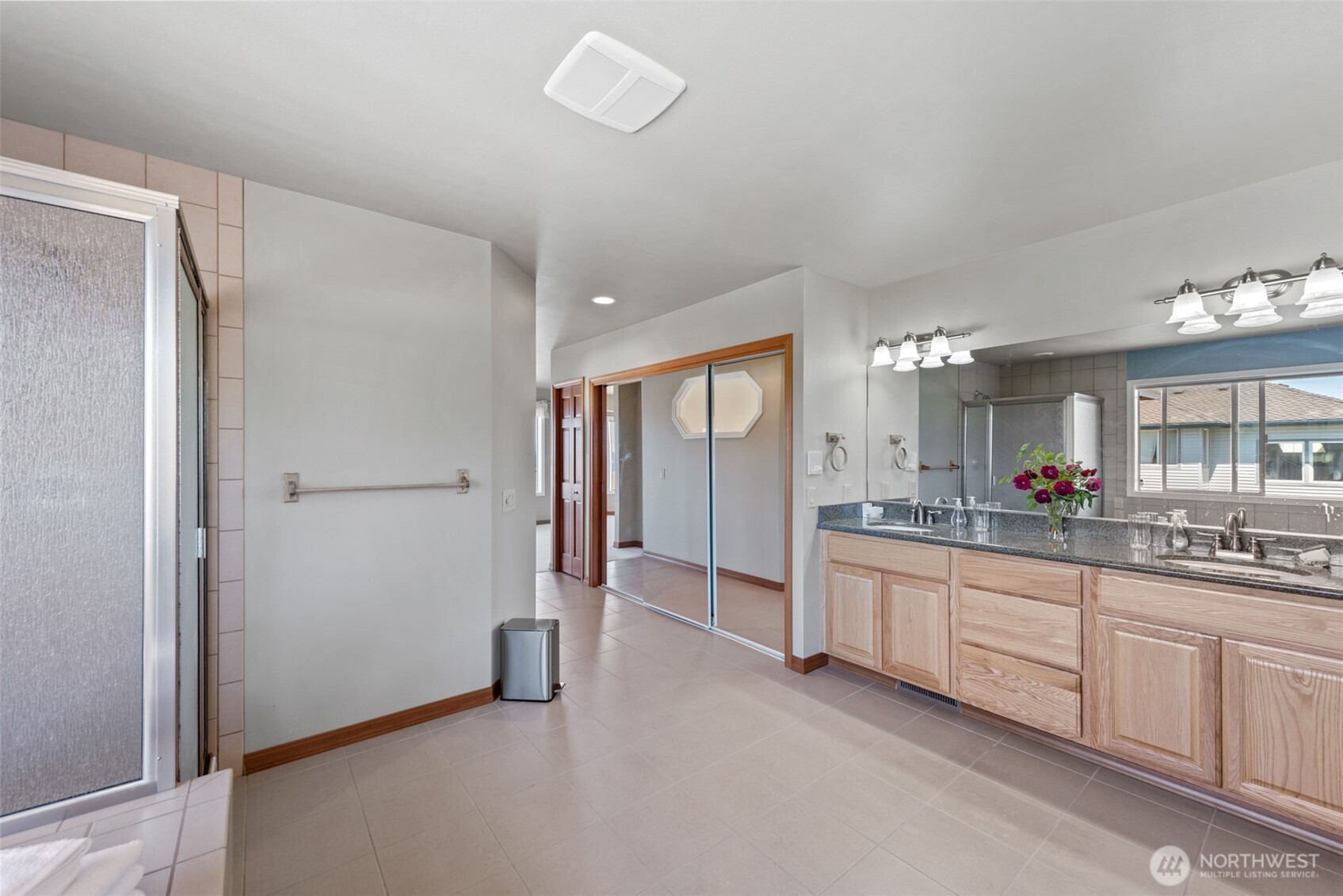1920 Parkview Drive Property Photo 20