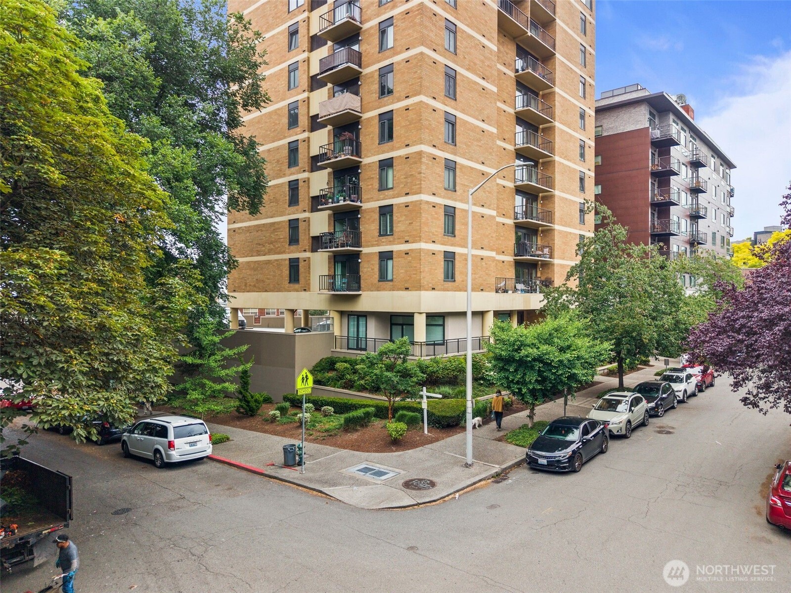 1300 University Street 4c Property Photo 29