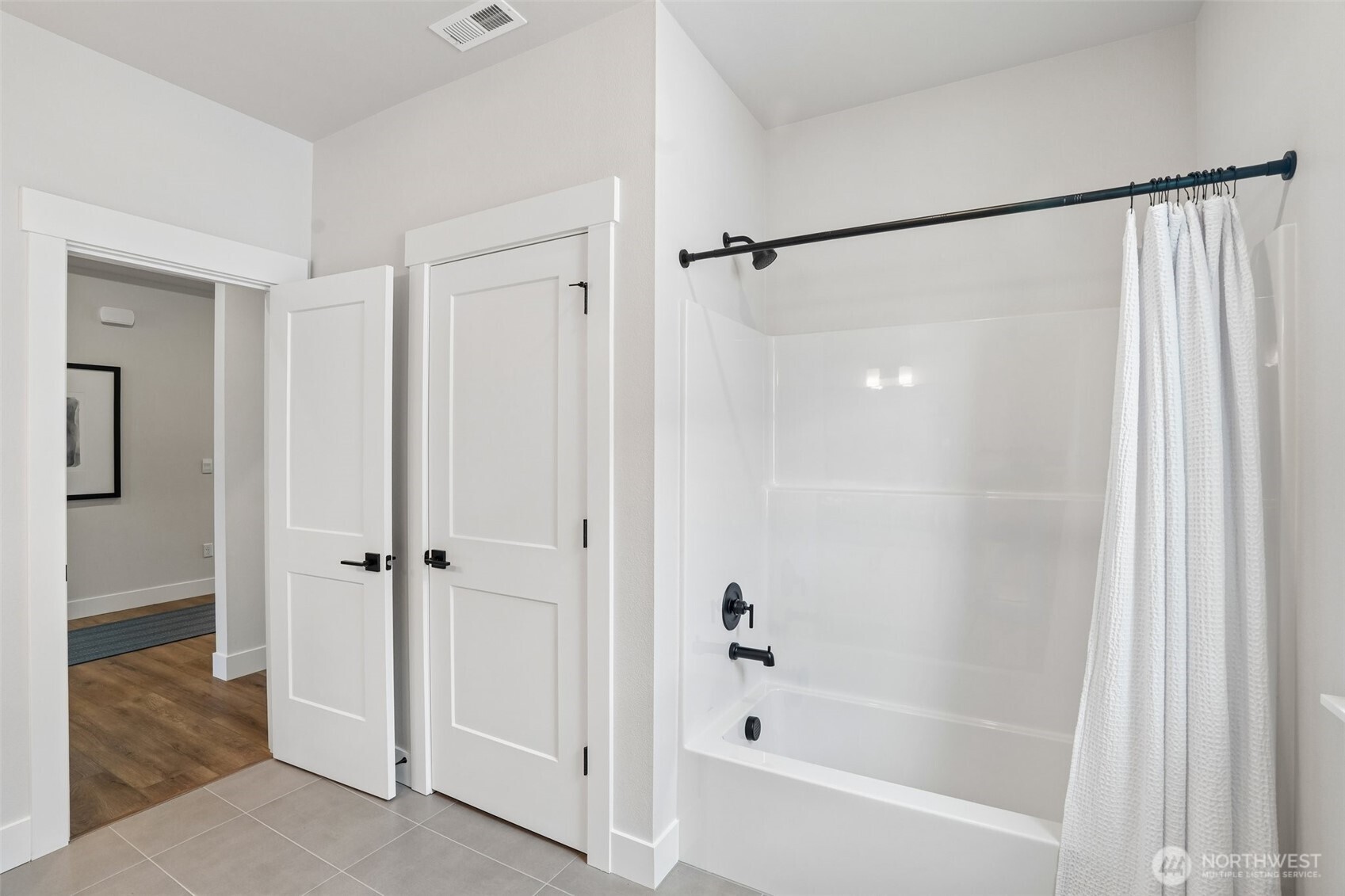 618 Thompson (lot 17) Drive Property Photo 14