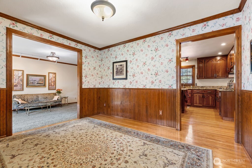 2706 Walnut Loop Property Photo 12