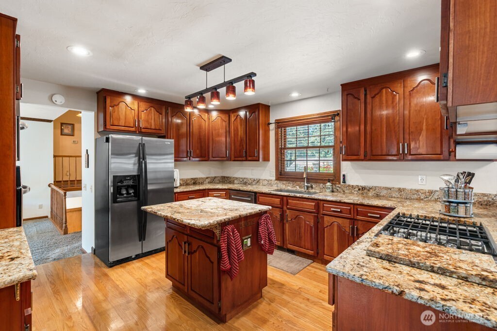 2706 Walnut Loop Property Photo 14