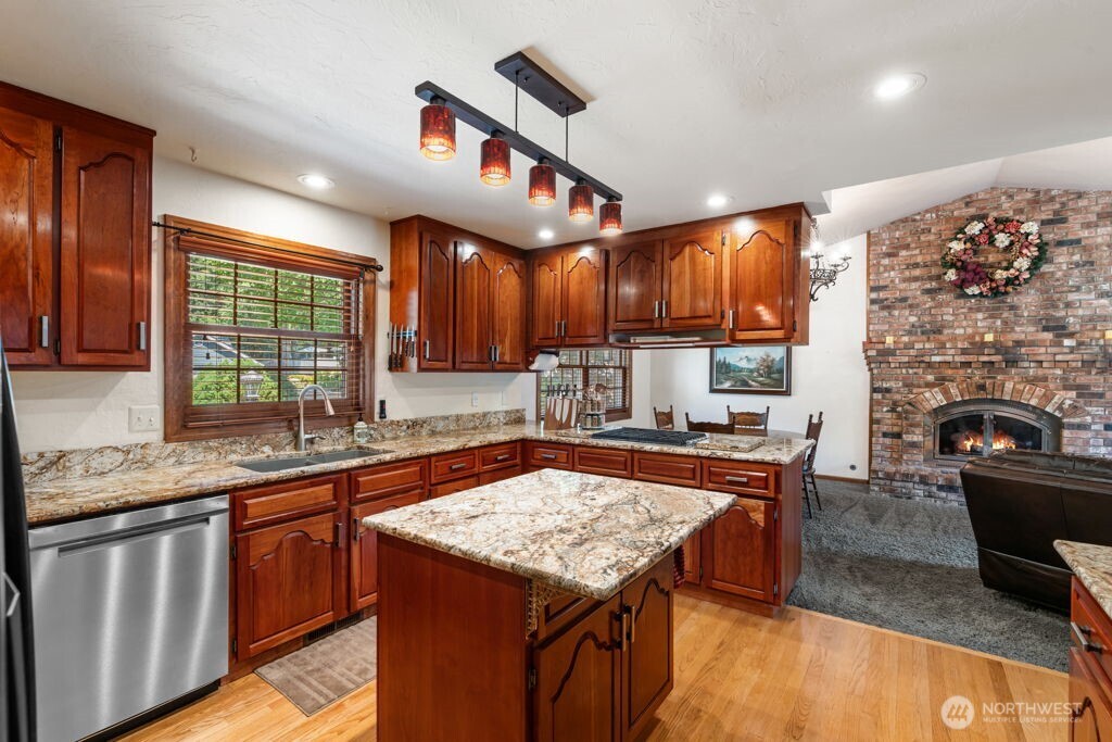 2706 Walnut Loop Property Photo 16