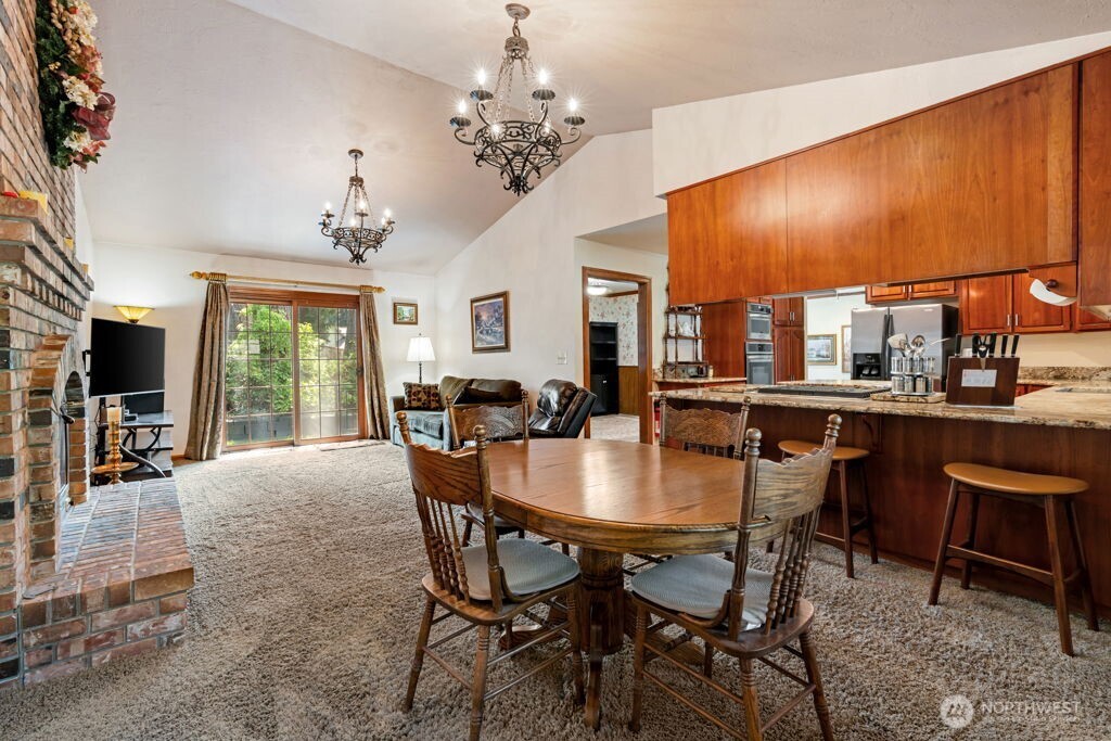 2706 Walnut Loop Property Photo 18