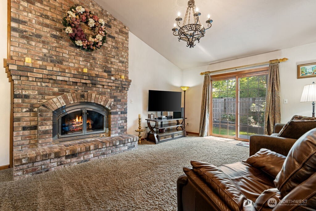 2706 Walnut Loop Property Photo 20
