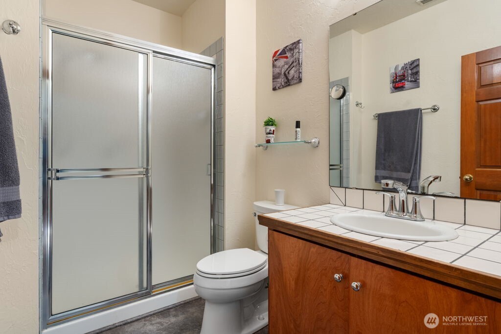 2706 Walnut Loop Property Photo 33