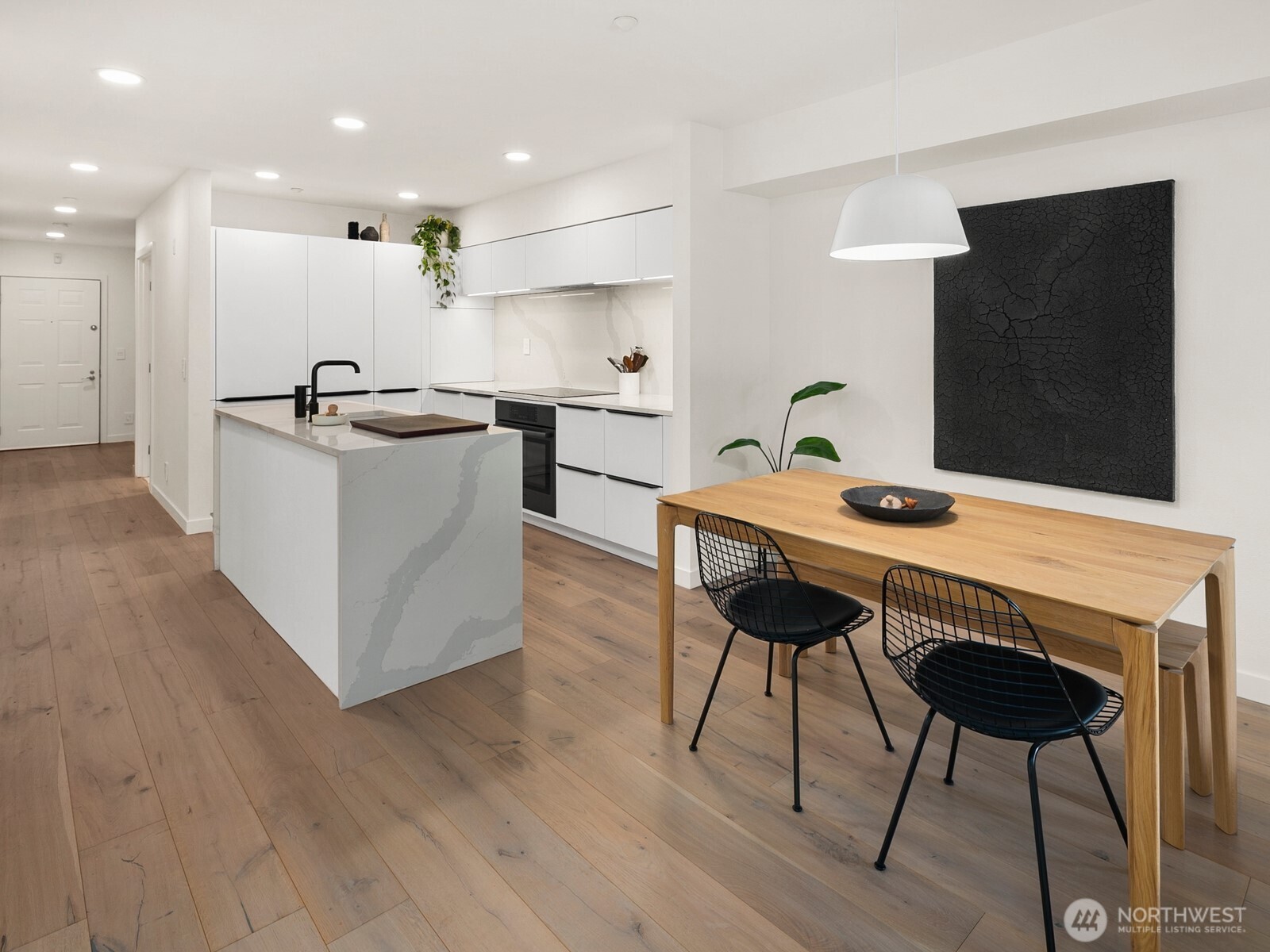 1029 Belmont Avenue 305 Property Photo 10