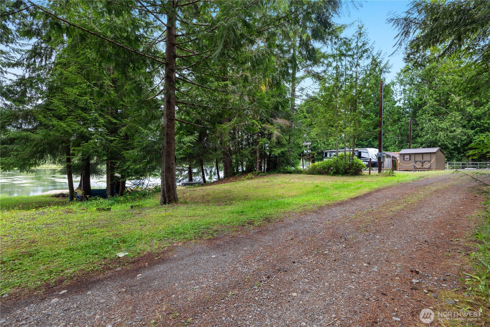 53 Lake Arrowhead Property Photo 11