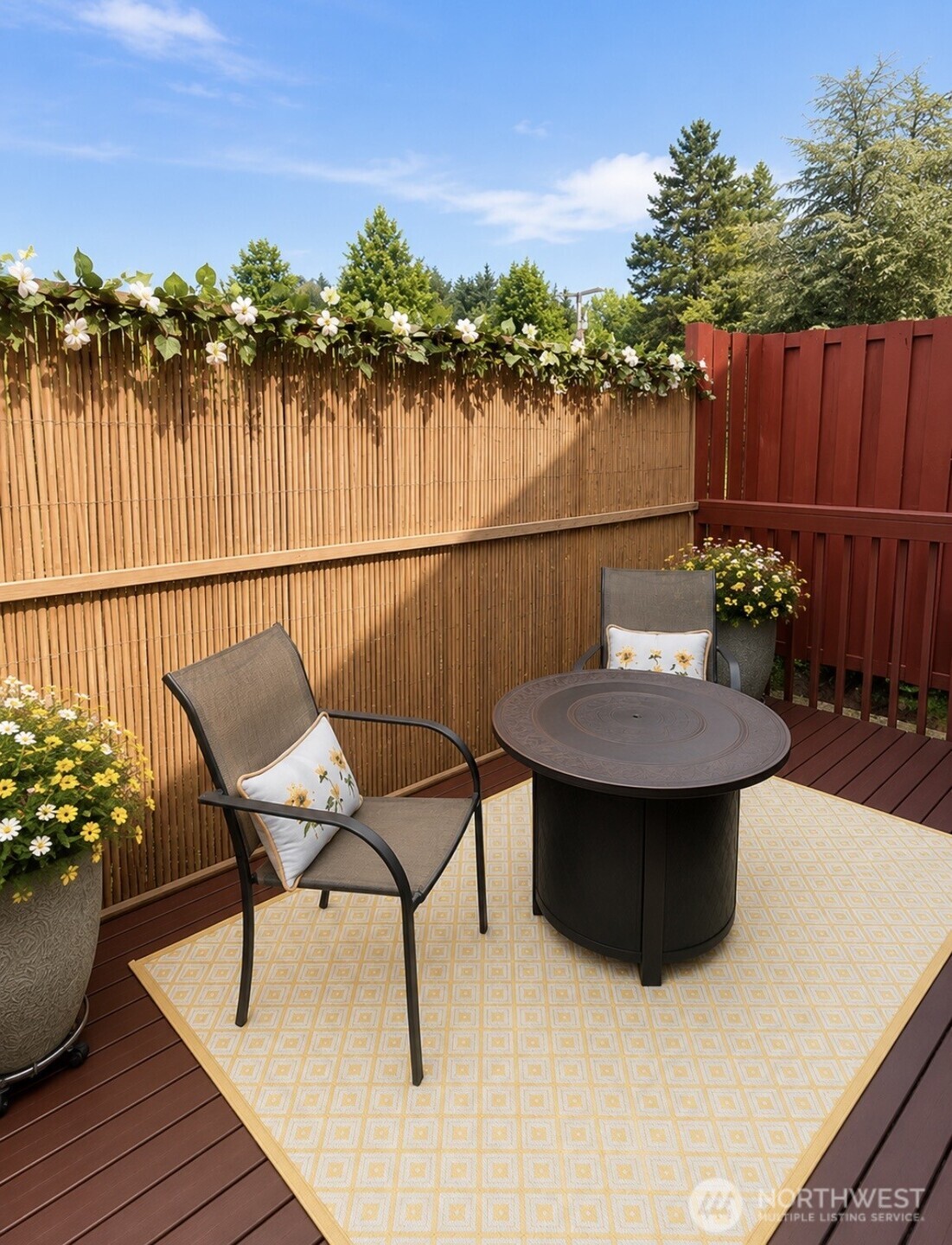 2130 28th St Property Photo 9