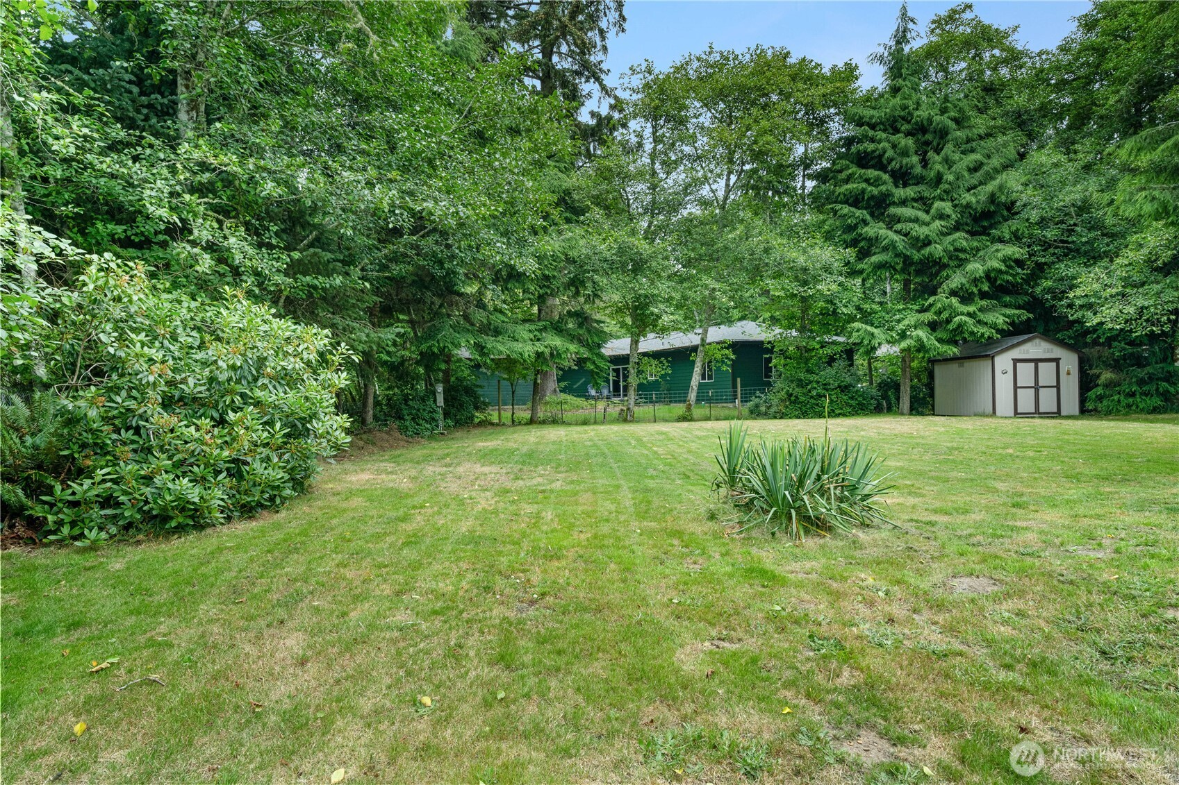 127 Glover Court Property Photo 3