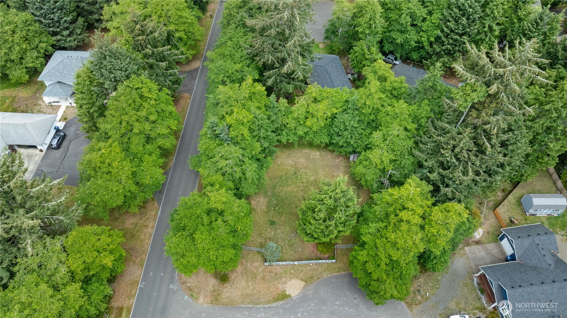127 Glover Court Property Photo 10