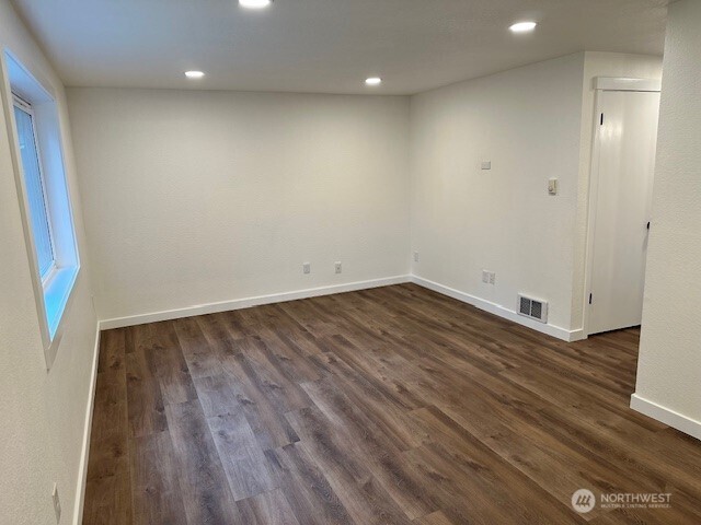 2424 99th Avenue Property Photo 4