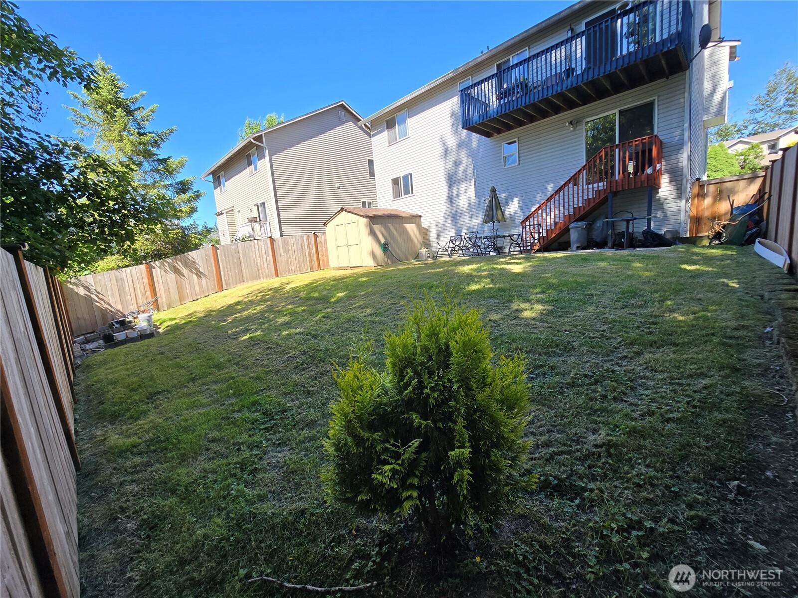6608 79th Drive Property Photo 4