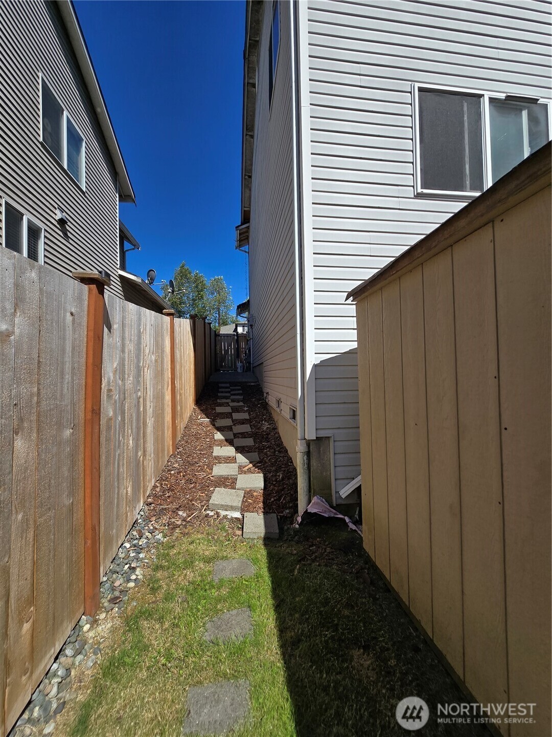 6608 79th Drive Property Photo 9