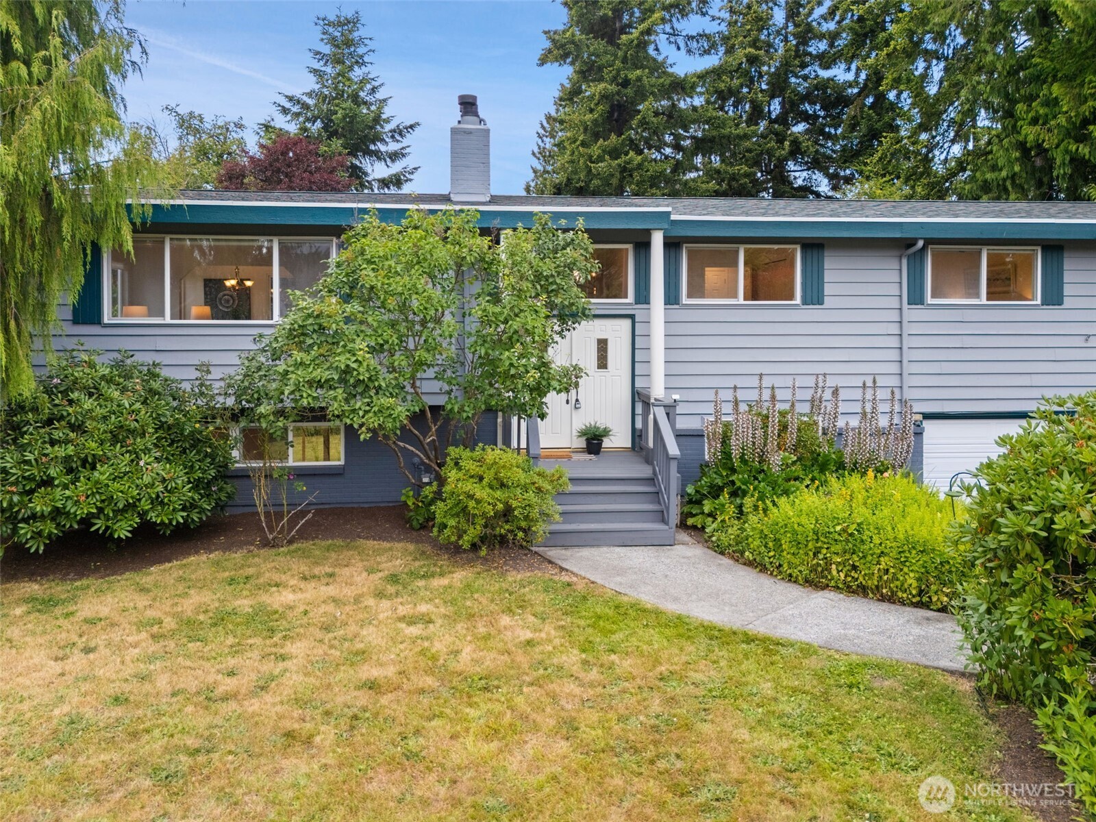 1011 Carol Way Property Photo 1