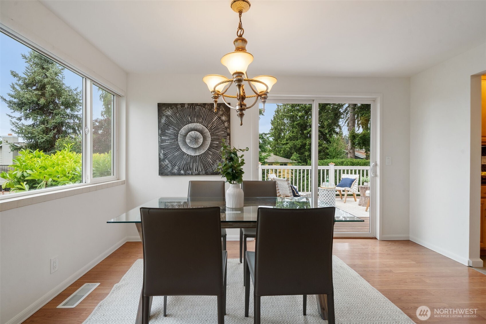 1011 Carol Way Property Photo 11