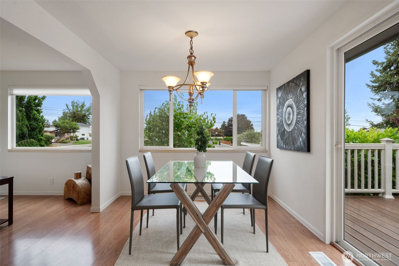 1011 Carol Way Property Photo 12