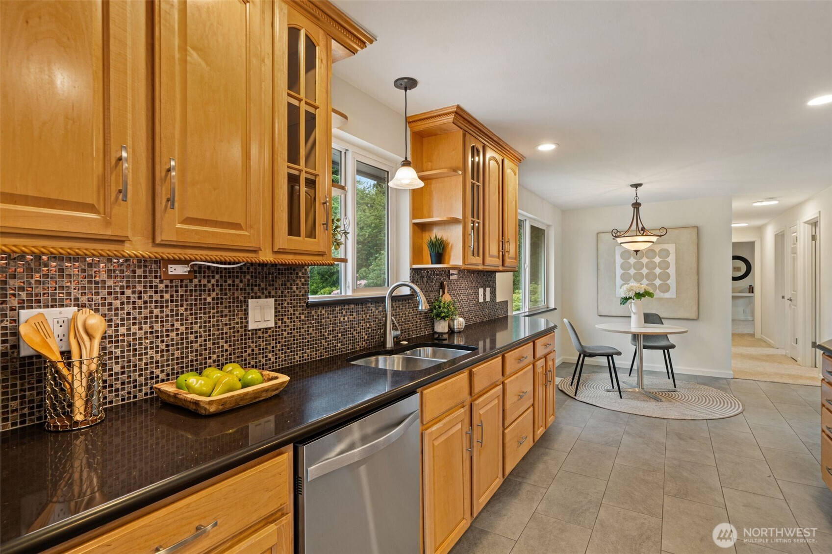 1011 Carol Way Property Photo 15