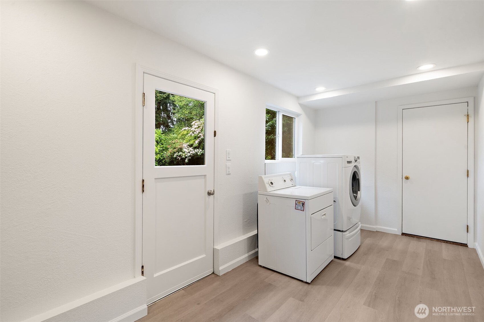1011 Carol Way Property Photo 28