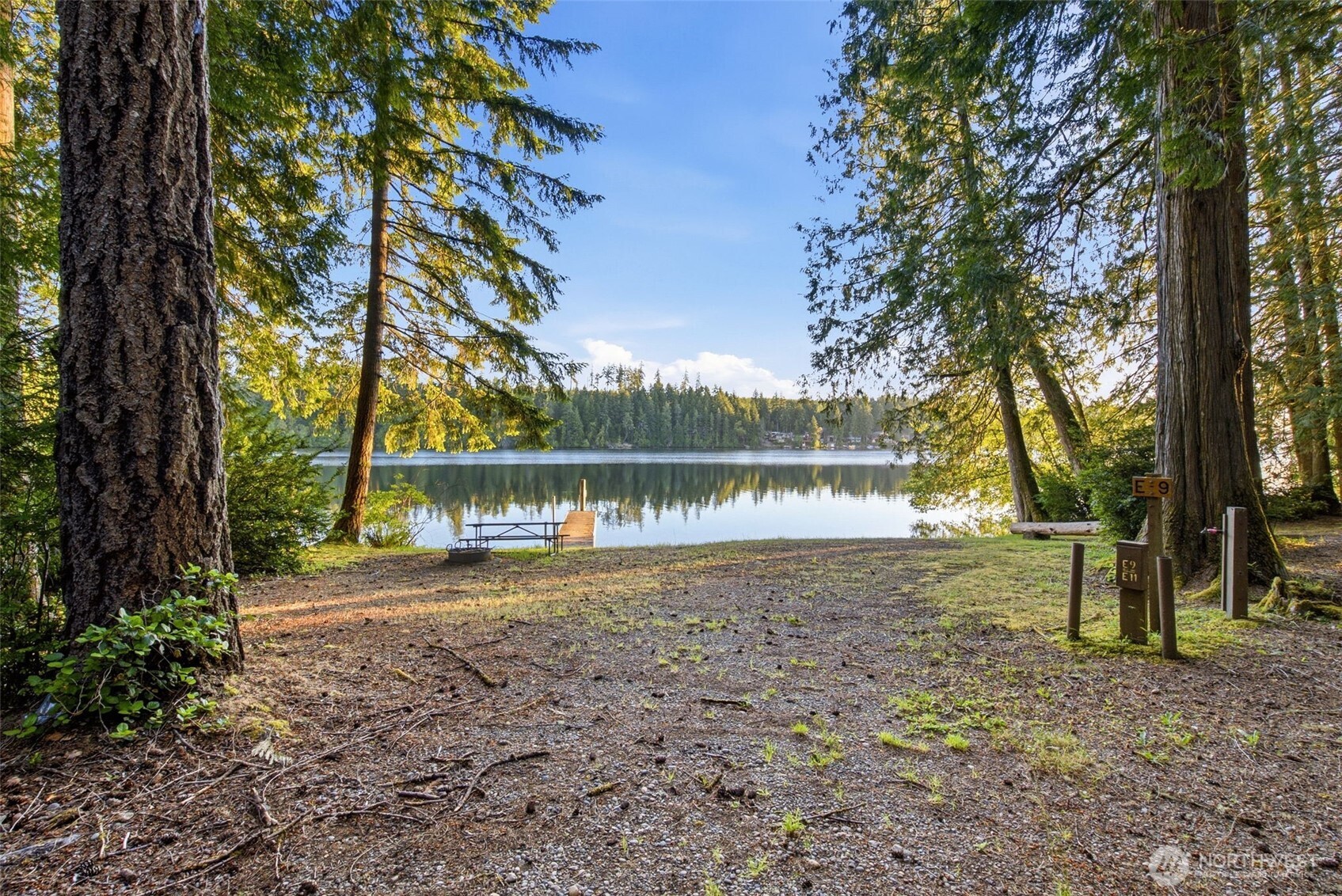 1052 E Mason Lake Drive Property Photo 32