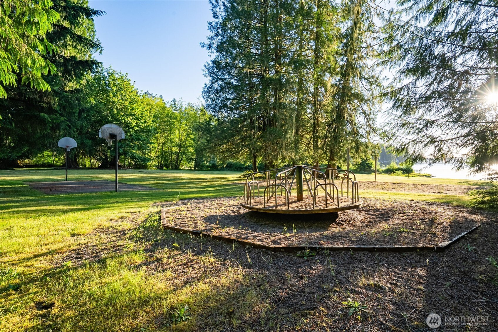 1052 E Mason Lake Drive Property Photo 36