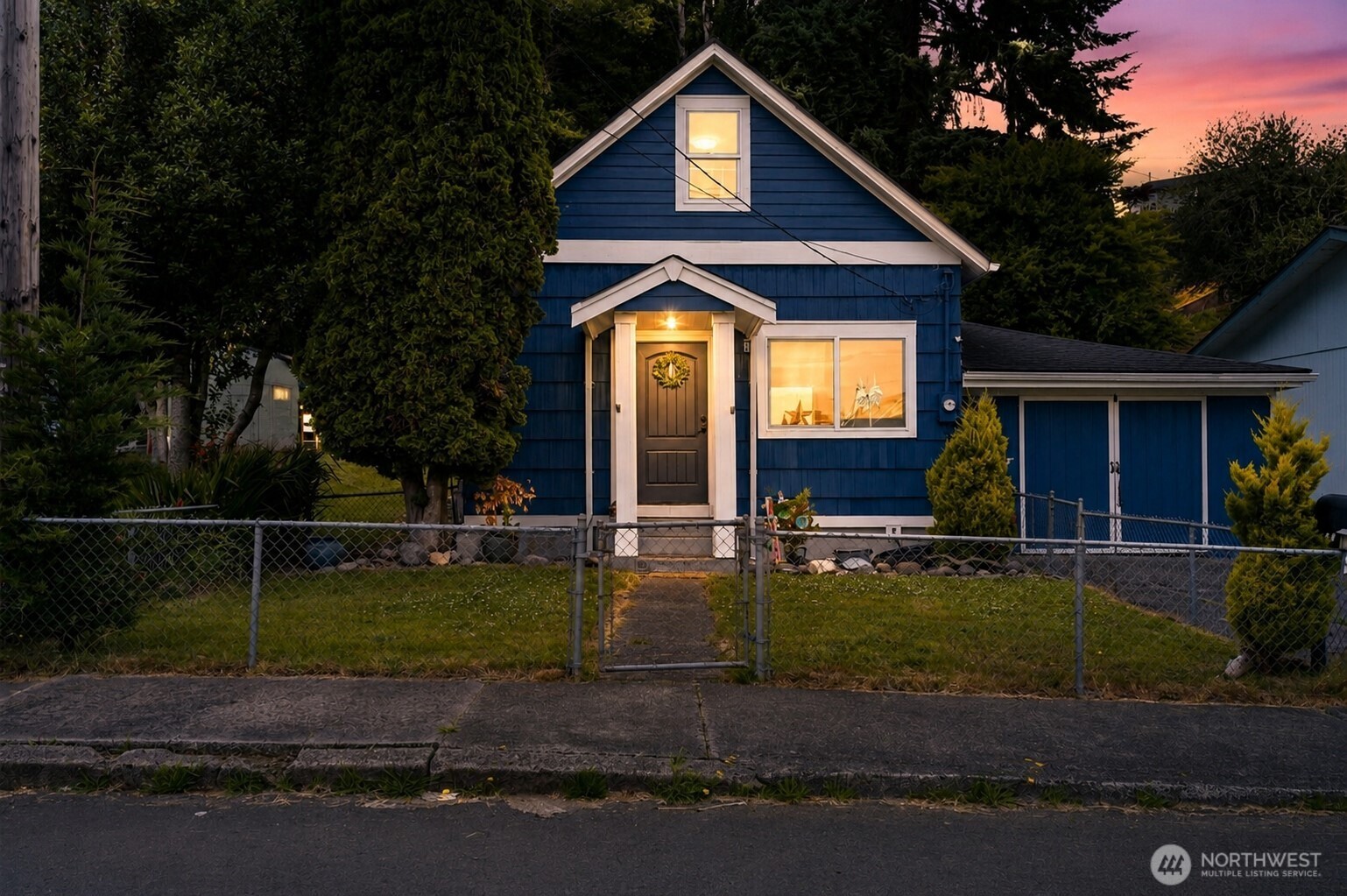 618 Randall Street Property Photo 1