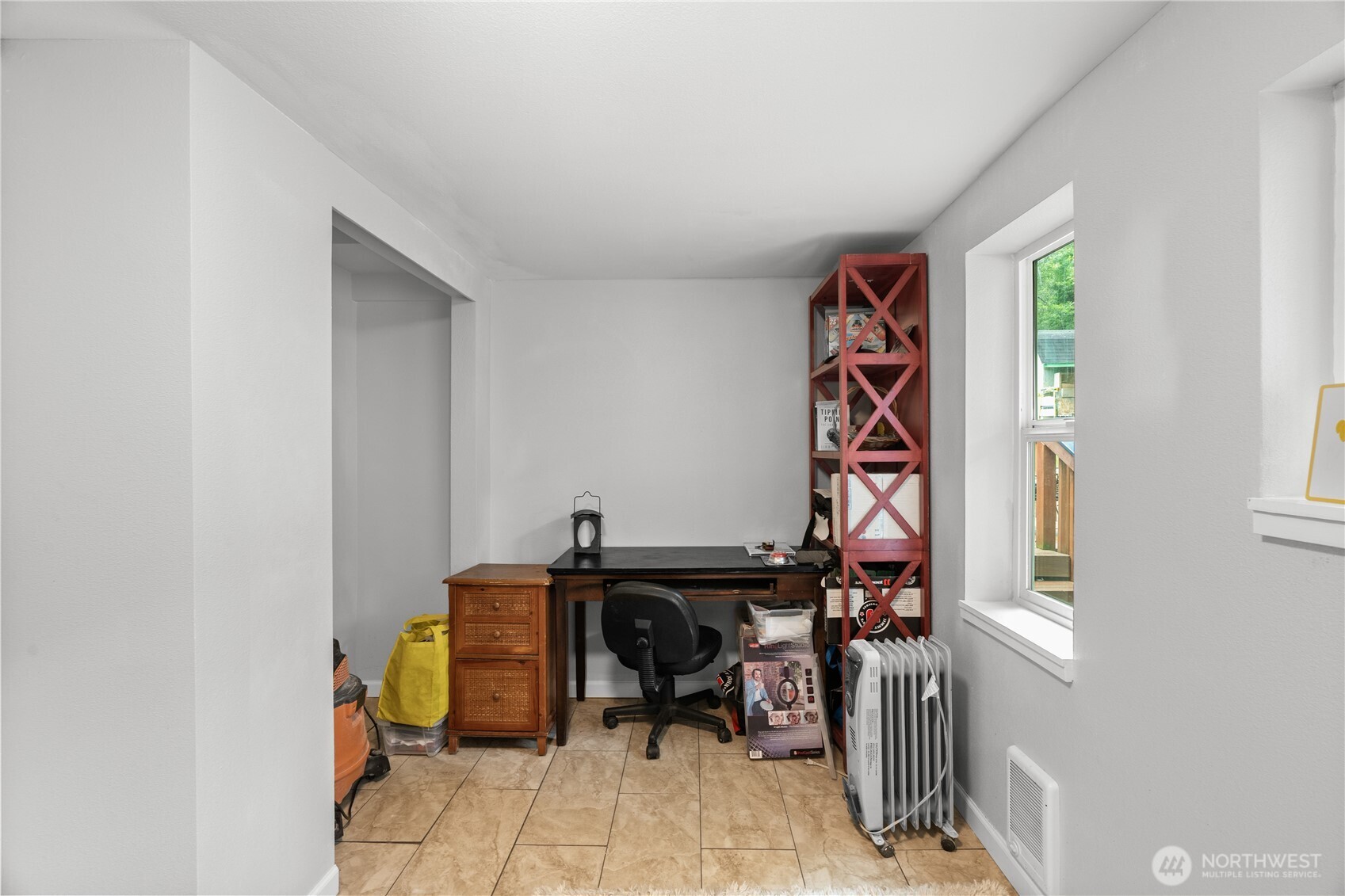 618 Randall Street Property Photo 13