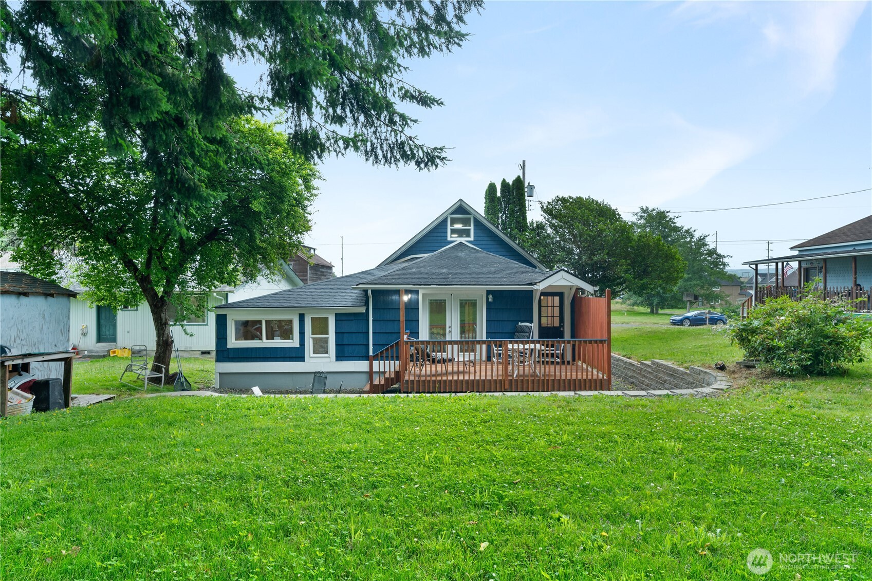 618 Randall Street Property Photo 23