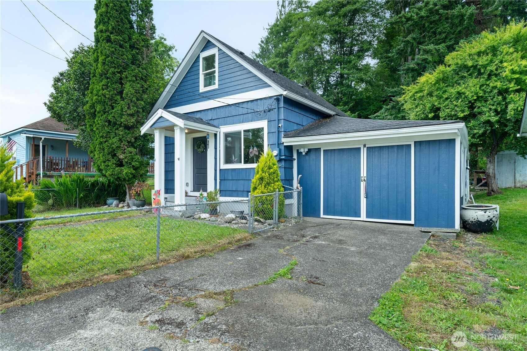 618 Randall Street Property Photo 26