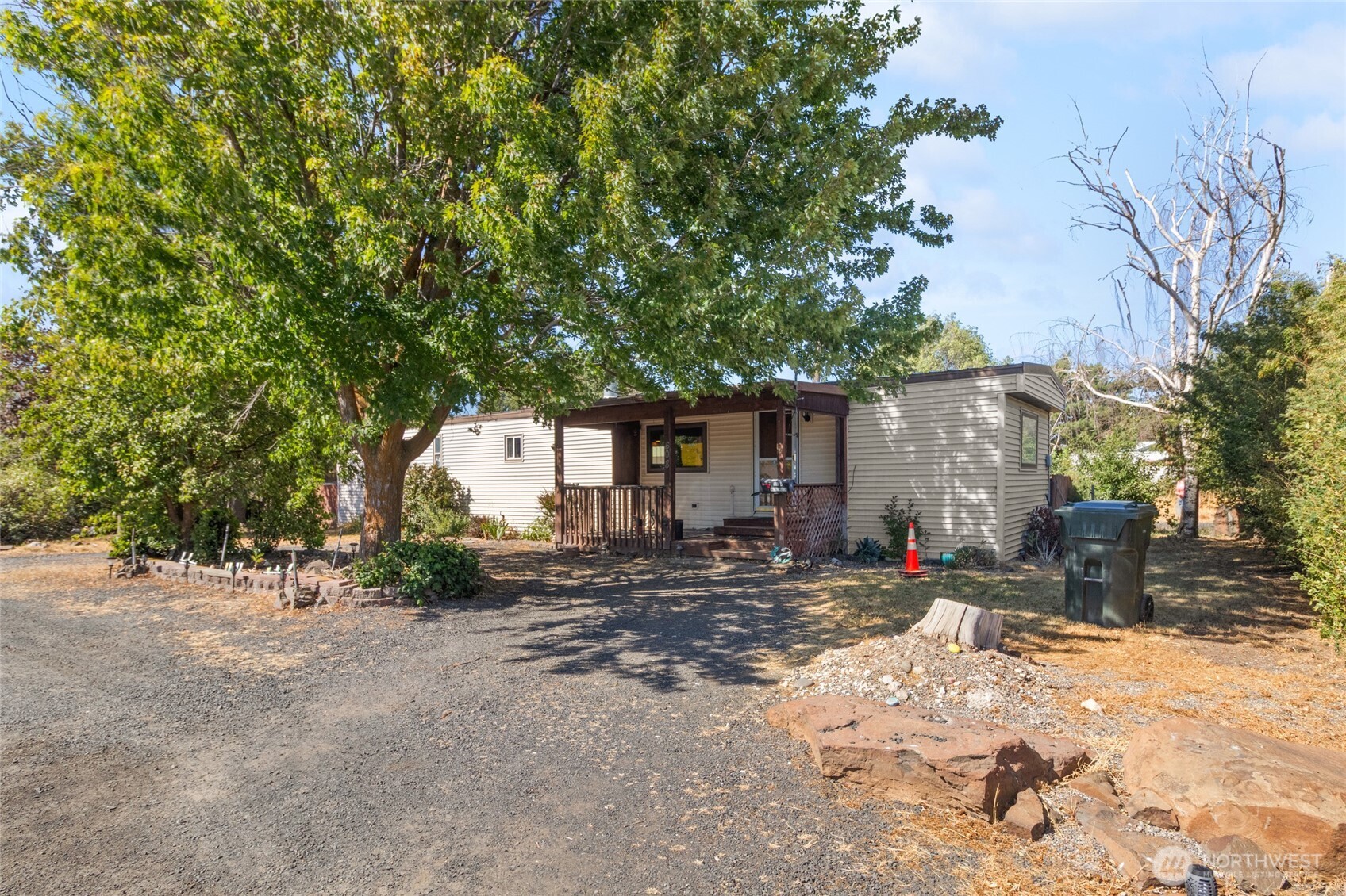 608 N Washington Street Property Photo 1
