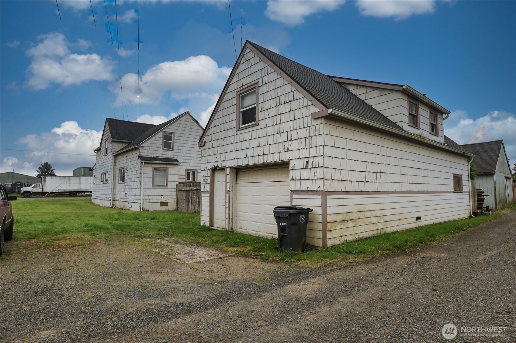 1111 Chenault Avenue Property Photo 2