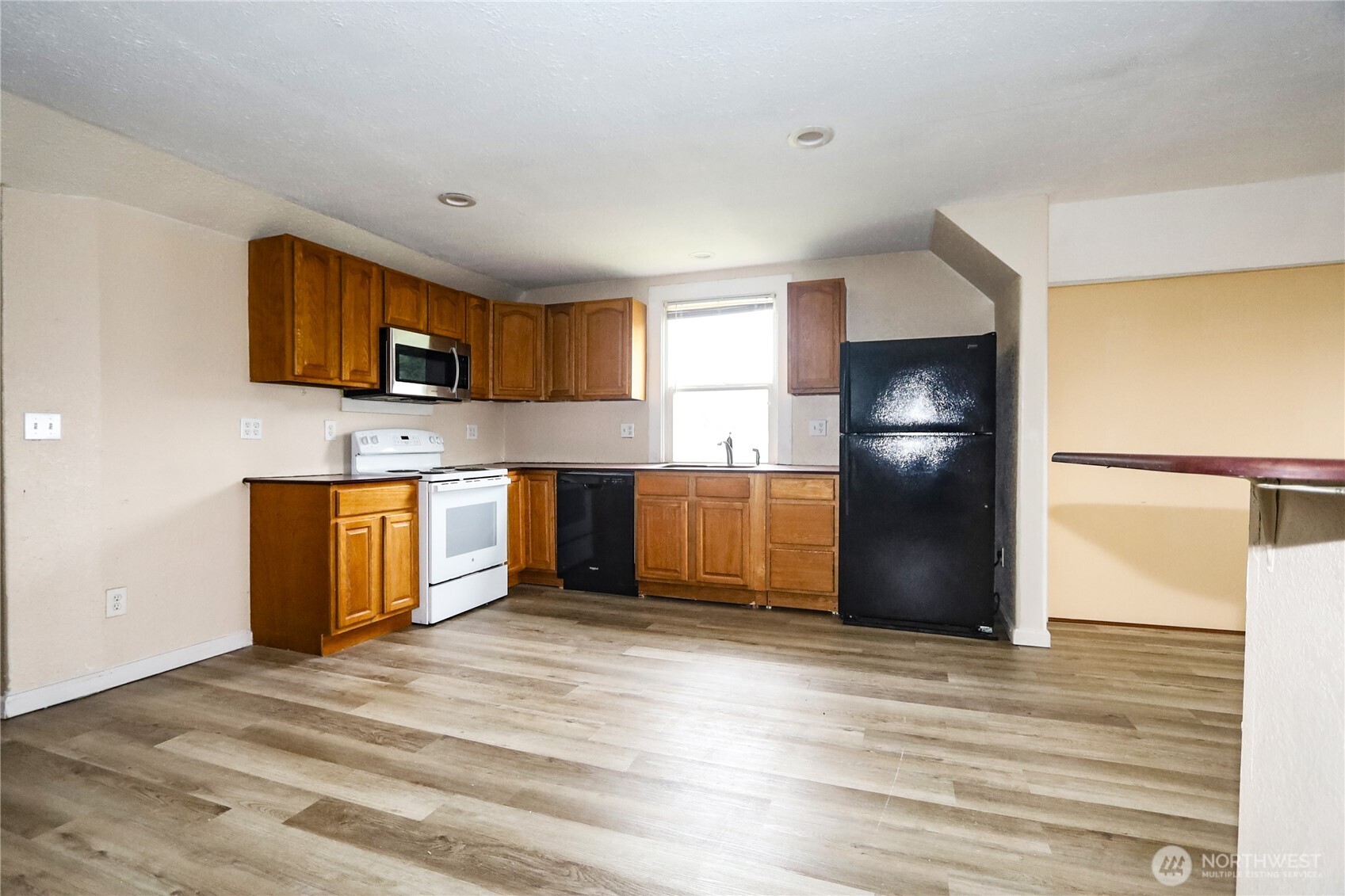 1111 Chenault Avenue Property Photo 9