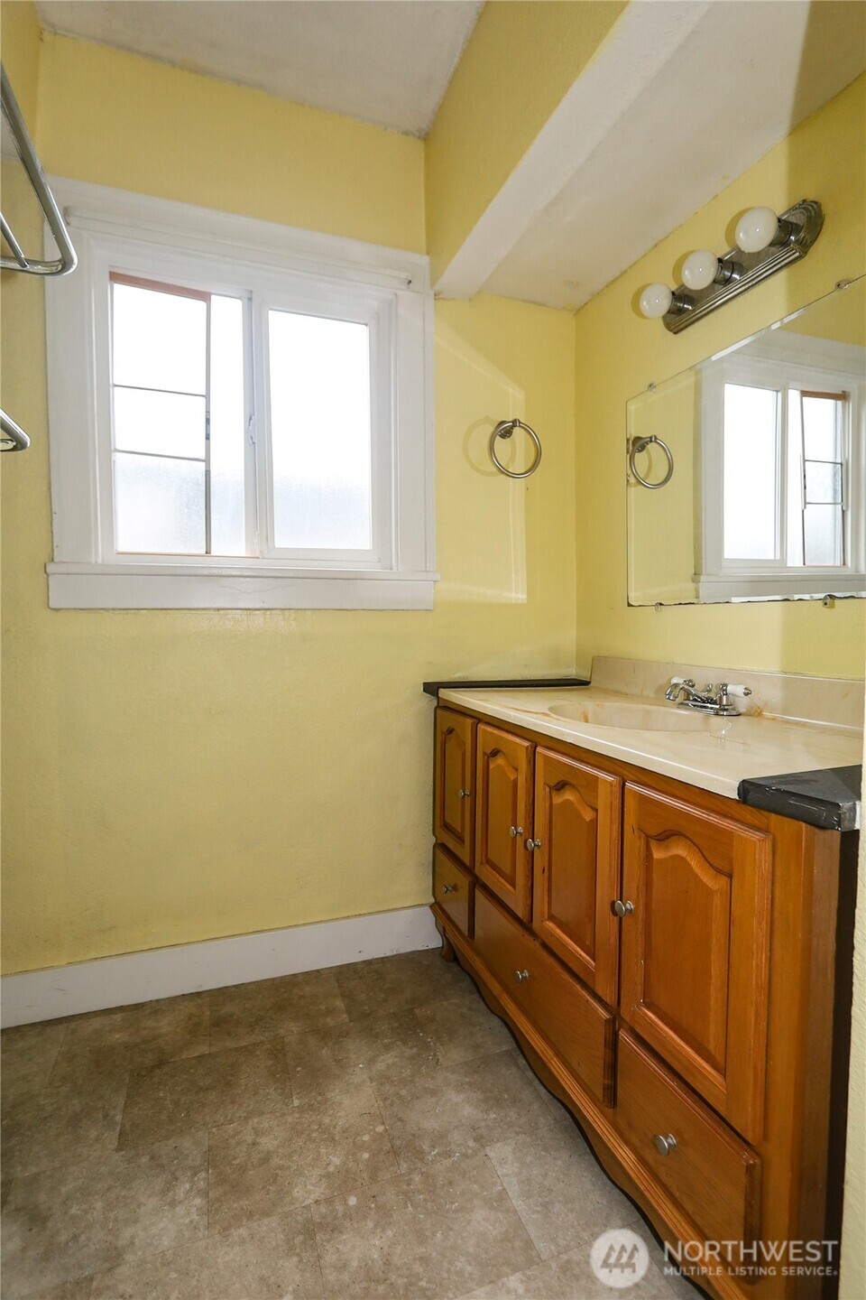 1111 Chenault Avenue Property Photo 13