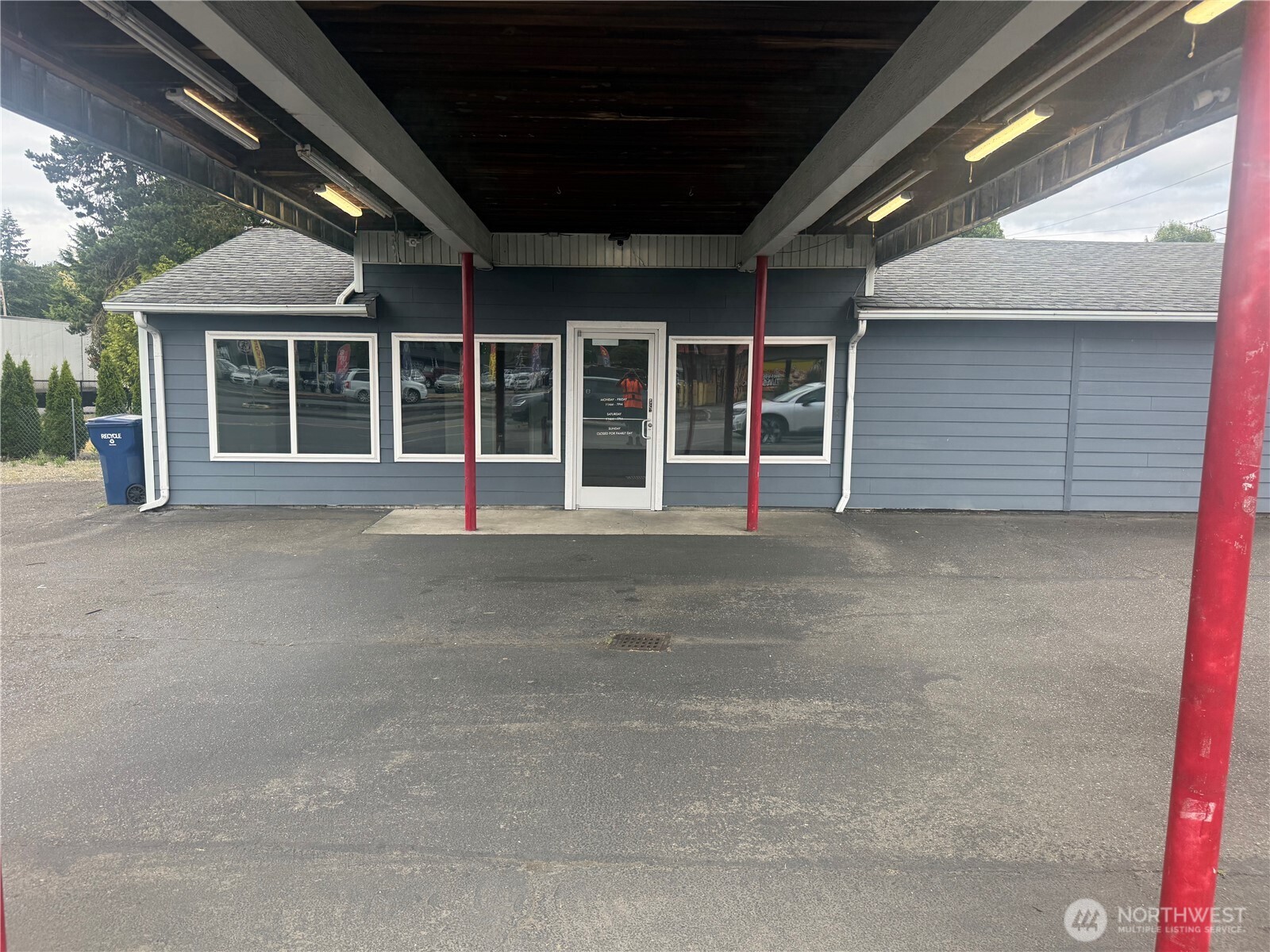 420 Auburn Way Property Photo 1
