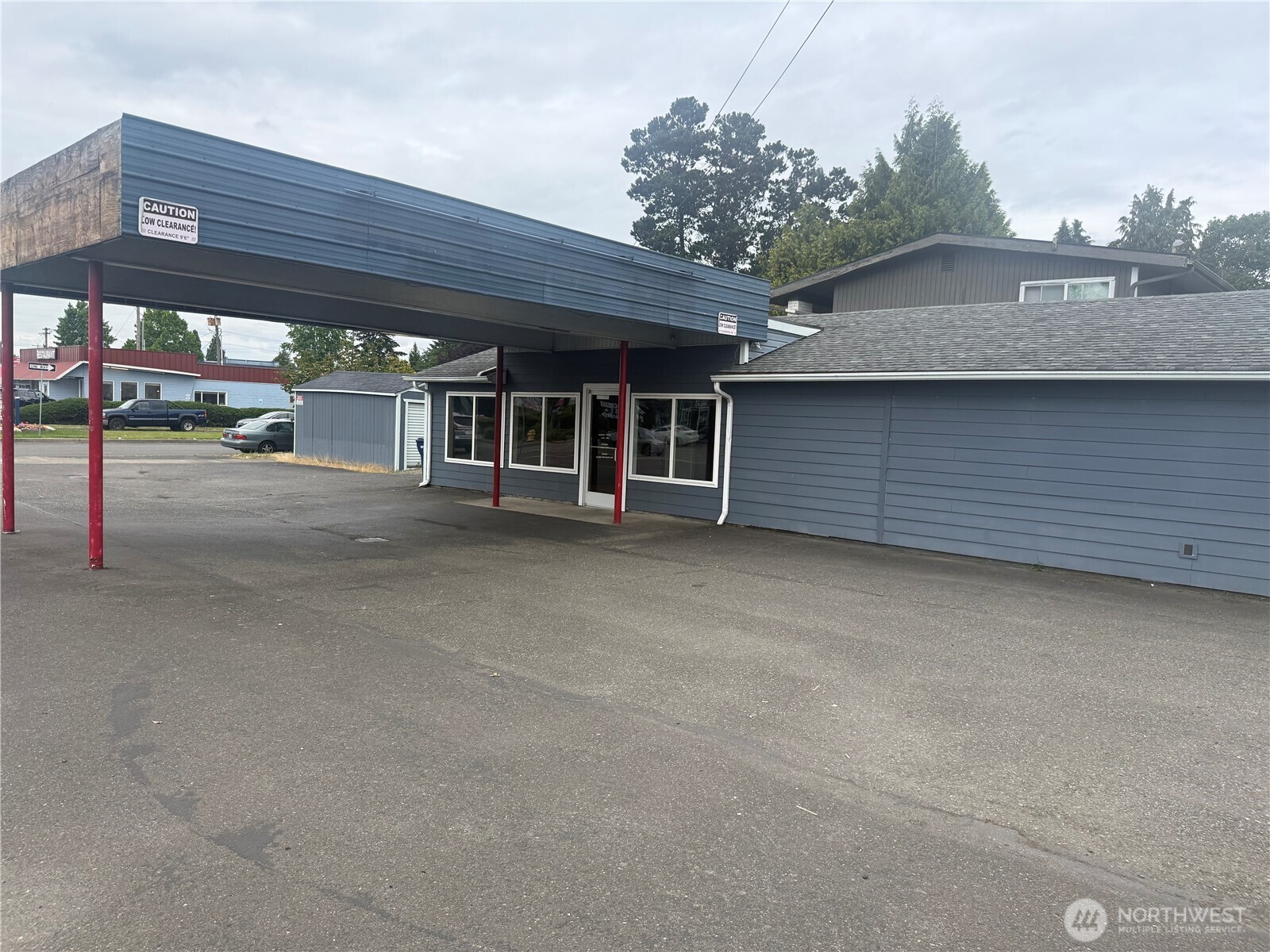 420 Auburn Way Property Photo 2