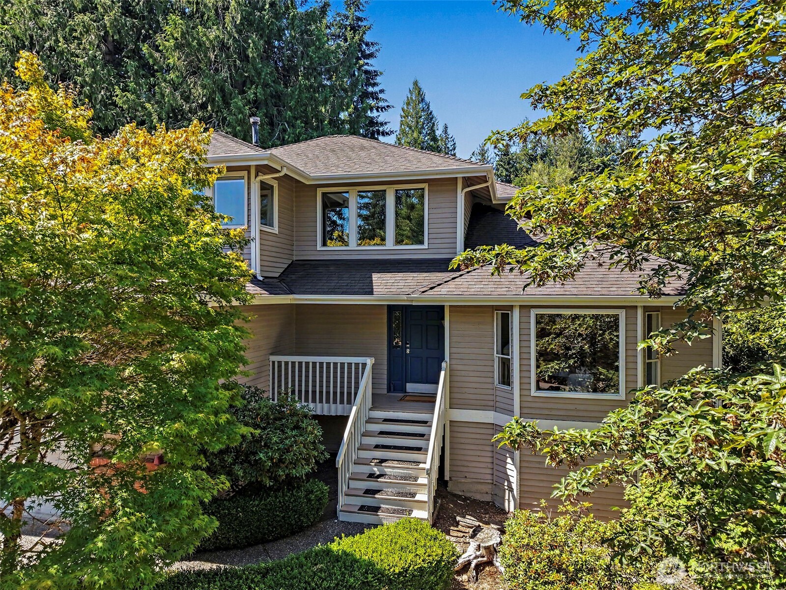 1819 221st Place Property Photo 4