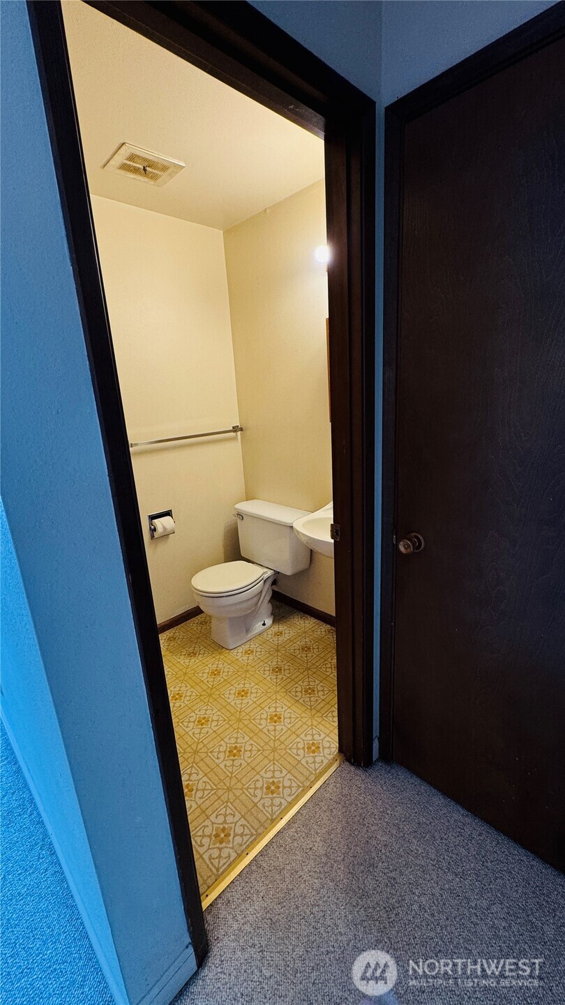4038 Mayne Lane 6 Property Photo 31