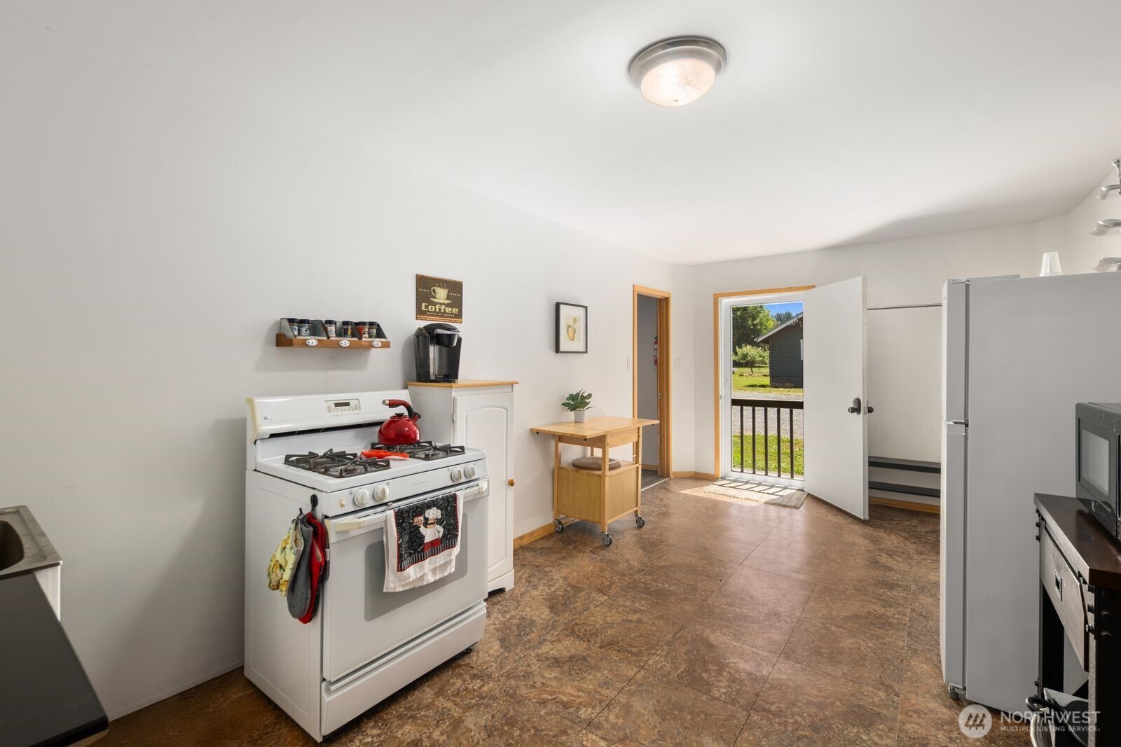 25528 State Route 9 Property Photo 21